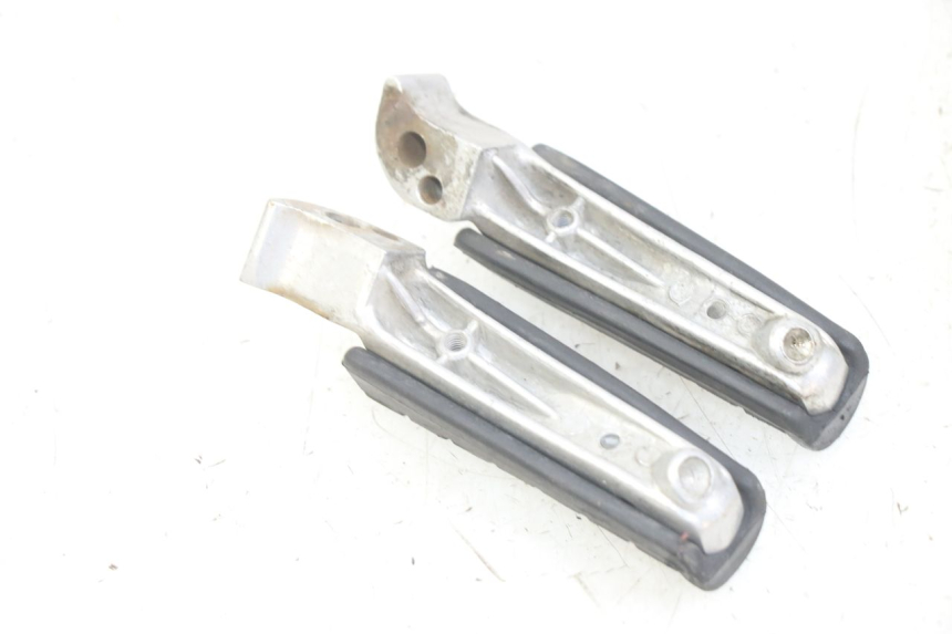 photo de PAR REPOSAPIES TRASERA YAMAHA XJN DIVERSION 600 (2000 - 2003) - Zoom estado de uso