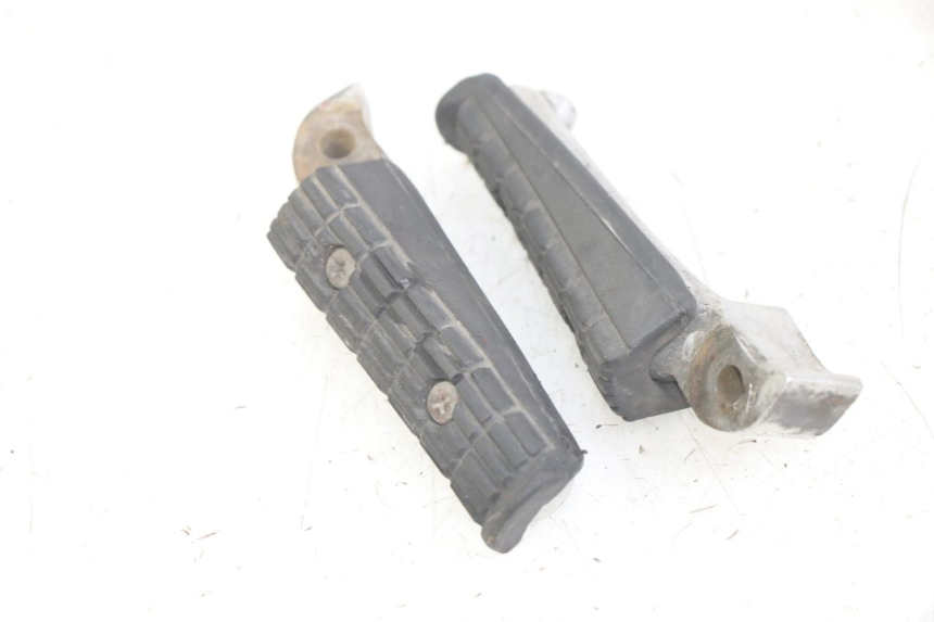 photo de PAR REPOSAPIES TRASERA YAMAHA XJN DIVERSION 600 (2000 - 2003) - Otra perspectiva