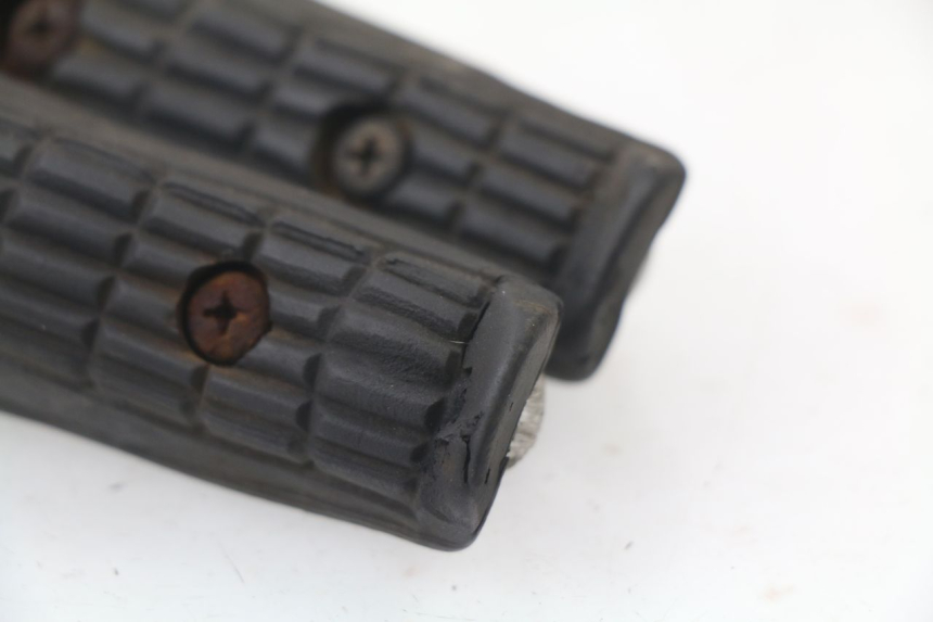 photo de PAR REPOSAPIES TRASERA YAMAHA XJN XJ N DIVERSION 600 (1994 - 1997) - Detalle de la pieza