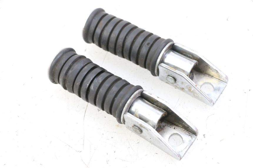 photo de PAR REPOSAPIES TRASERA YAMAHA XV VIRAGO 535 (1988 - 2004) - Primer plano técnico