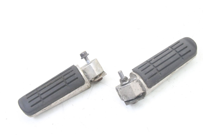 photo de PAR REPOSAPIES TRASERA YAMAHA FZ6 FAZER S2 600 (2007 - 2011) - Vista principal