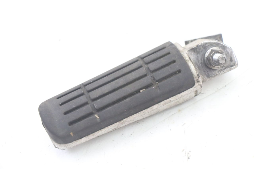 photo de PAR REPOSAPIES TRASERA YAMAHA FZ6 FAZER S2 600 (2007 - 2011) - Vista general del producto