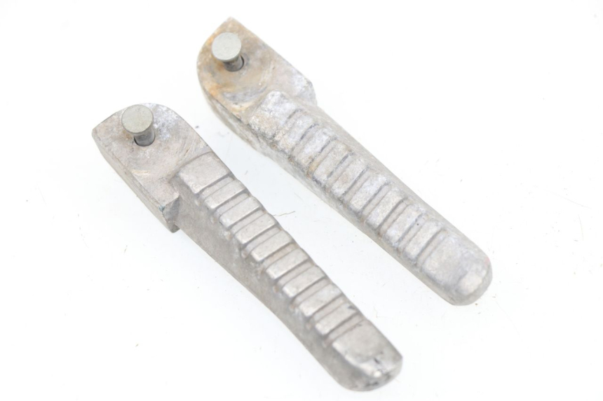 photo de PAR REPOSAPIES TRASERA YIYING YY T POWER MAX 125 (2006 - 2016) - Vista principal