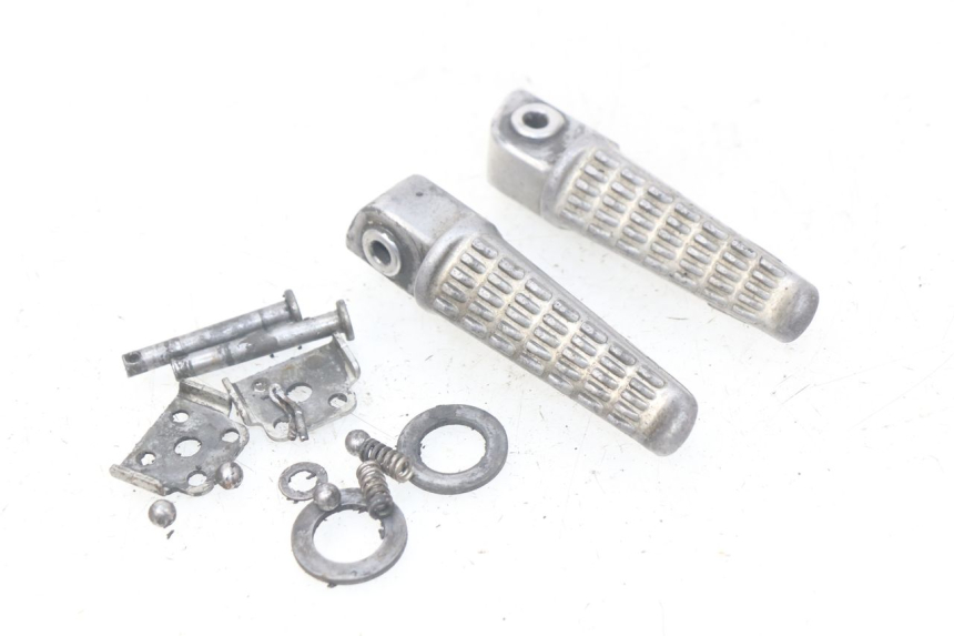 photo de PAR DE APOYAPIÉS TRASEROS KAWASAKI Z S 750 (2003 - 2006) - Vista principal