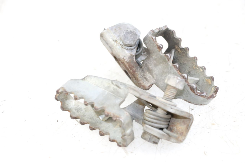 photo de PAR REPOSAPIES DELANTERA SHERCO CITY CORP 125 (2003 - 2007) - Otra perspectiva