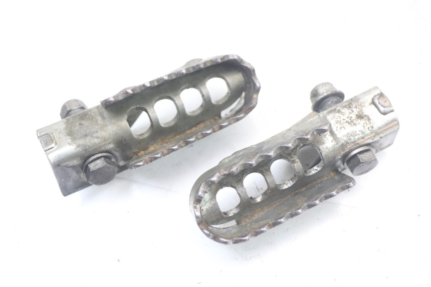 photo de PAR REPOSAPIES DELANTERA DERBI SENDA SM DRD X-TREME 50 (2011 - 2017) - Vista principal