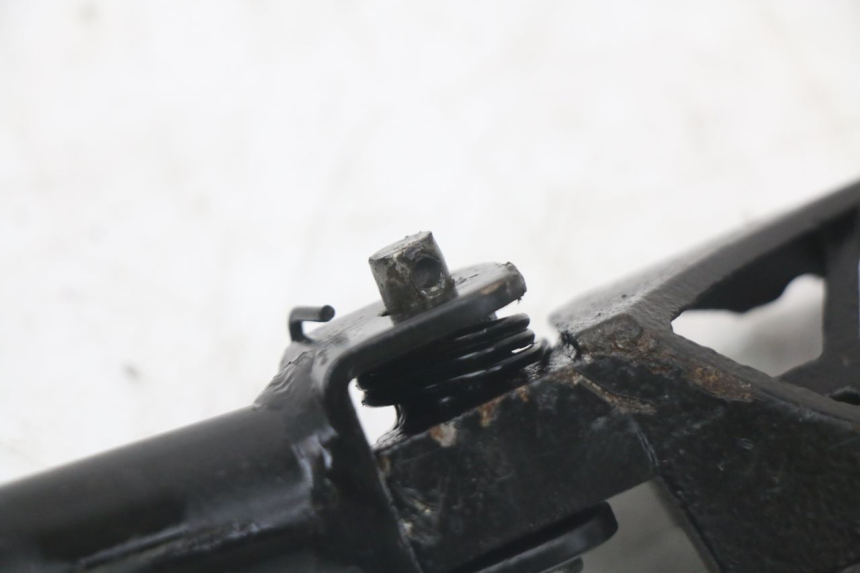 photo de PAR REPOSAPIES DELANTERA RSR DIRT BIKE 150 - Inspección visual detallada