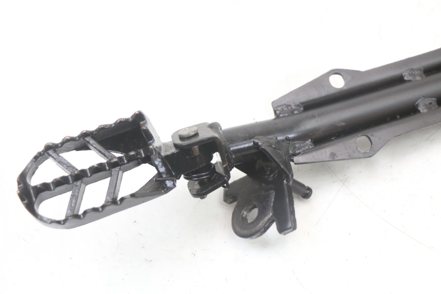 photo de PAR REPOSAPIES DELANTERA RSR DIRT BIKE 150 - Estado de la superficie y material