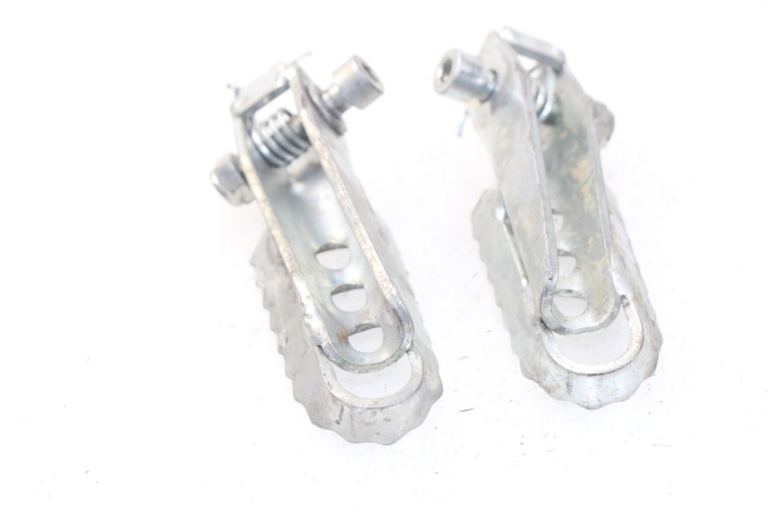 photo de PAR REPOSAPIES DELANTERA DERBI DIRT BOY 4T 50 - Detalle de la pieza