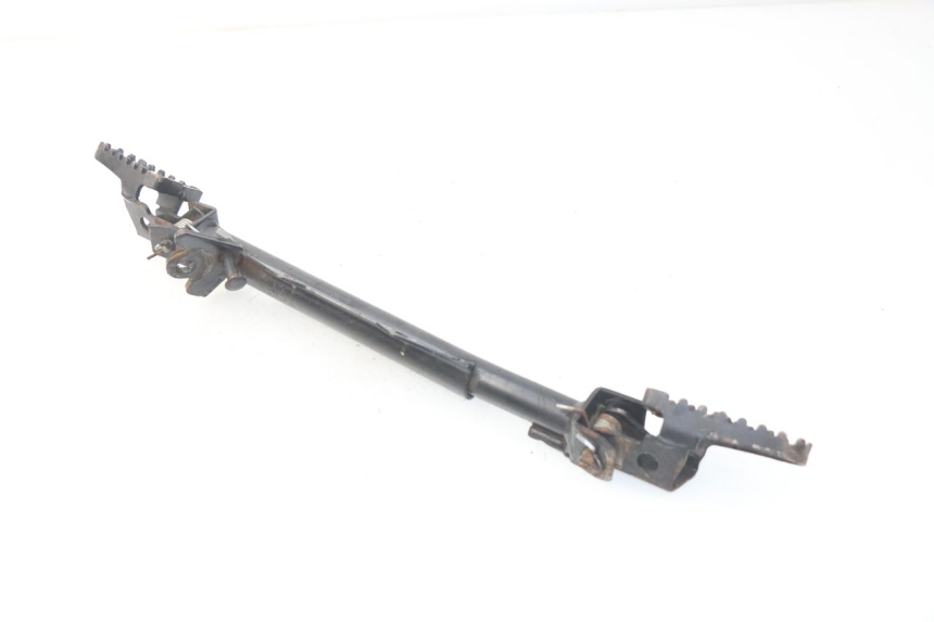 photo de PAR REPOSAPIES DELANTERA LIFAN DIRTBIKE 50 - Primer plano técnico