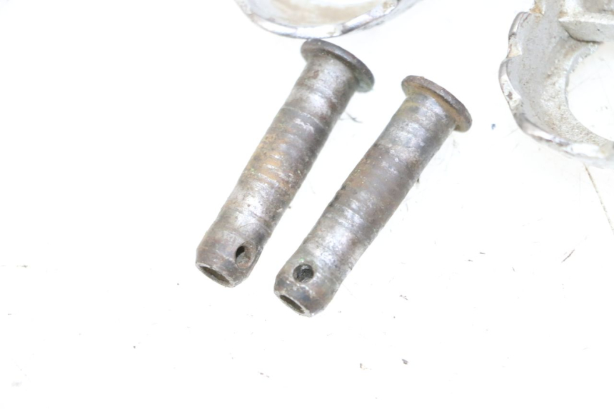 photo de PAR REPOSAPIES DELANTERA KAWASAKI KX 65 (2000 - 2019) - Recambio usado revisado