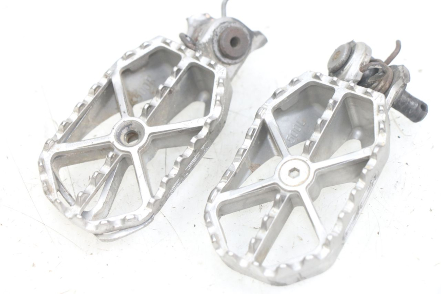 photo de PAR DE REPOSAPIÉS DELANTEROS KAWASAKI KXF KX-F 250 (2012 - 2014) - Vista principal