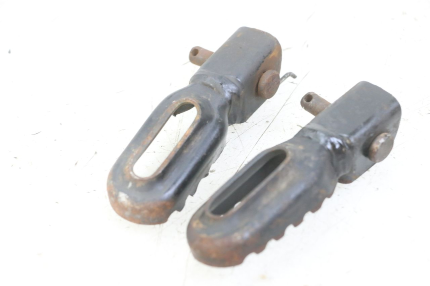 photo de PAR REPOSAPIES DELANTERA MBK X-LIMIT XLIMIT 50 (2007 - 2012) - Otra perspectiva