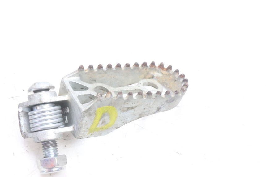 photo de PAR REPOSAPIES DELANTERA RIEJU MRT PRO SUPERMOTARD 50 (2007 - 2018) - Zoom estado de uso
