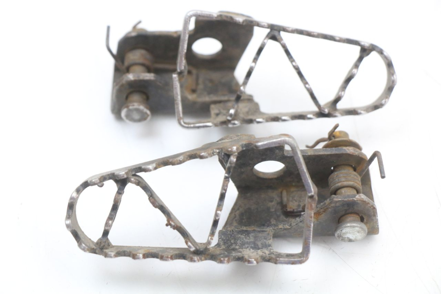 photo de PAR REPOSAPIES DELANTERA YCF PIT BIKE 125 (2010 - 2018) - Otra perspectiva