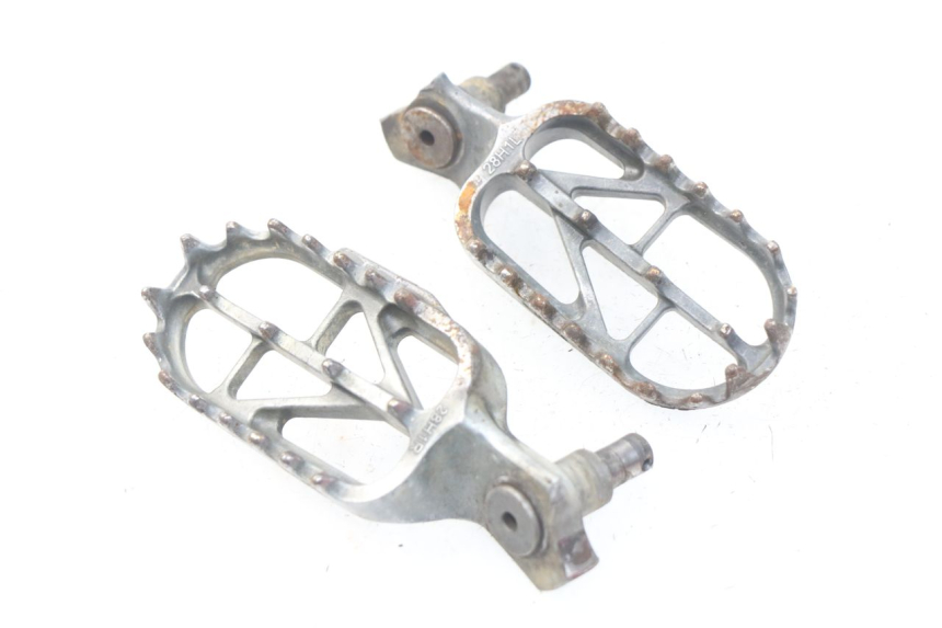 photo de PAR REPOSAPIES DELANTERA SUZUKI RMZ RM-Z 450 (2008 - 2011) - Vista principal