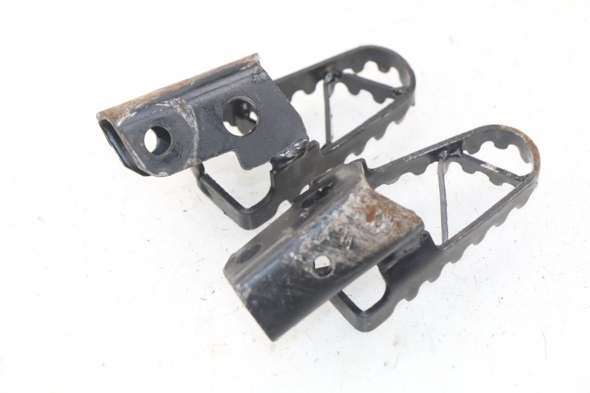 photo de PAR REPOSAPIES DELANTERA MINI MX ROOKIE 125 - Zoom estado de uso