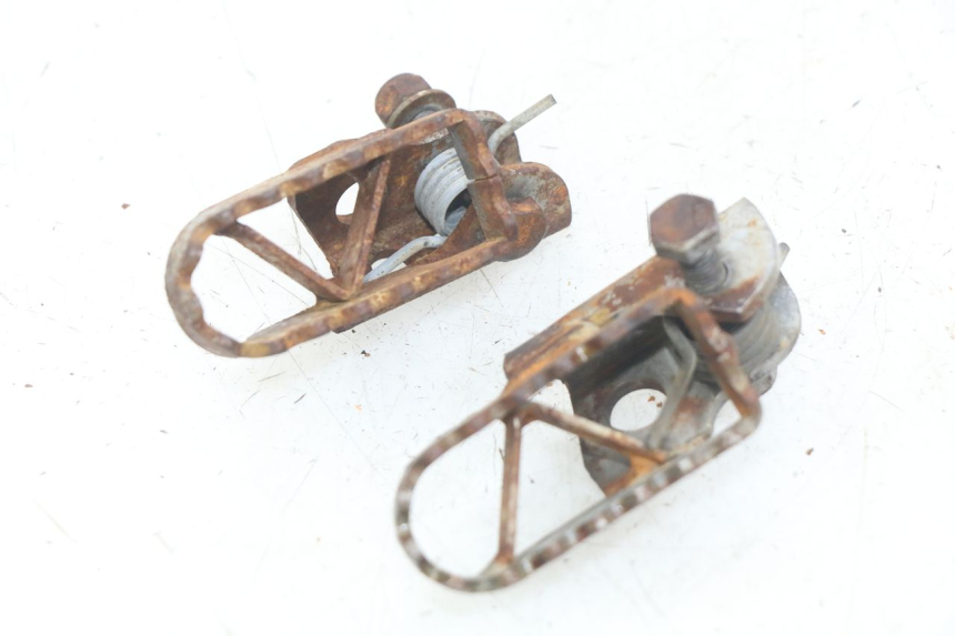 photo de PAR DE REPOSAPIÉS DELANTEROS SHERCO SM-R 50 (2018 - 2021) - Otra perspectiva