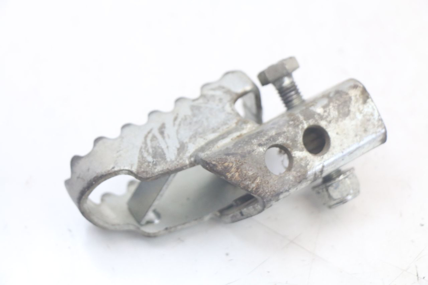 photo de PAR REPOSAPIES DELANTERA SHERCO SM-R 50 (2013 - 2017) - Primer plano técnico