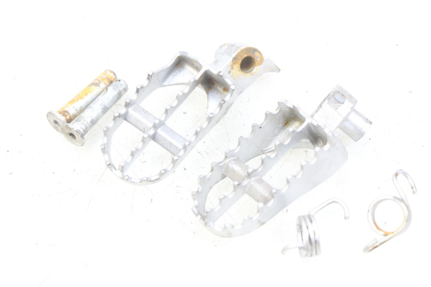 photo de PAR DE REPOSAPIÉS DELANTEROS GAS-GAS SM ROOKIE 50 (2001 - 2005) - Vista principal