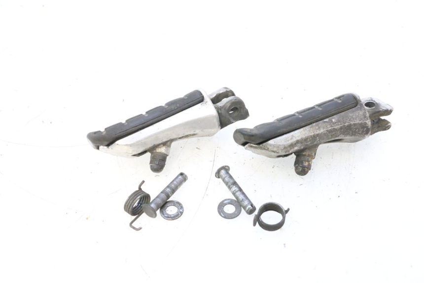 photo de PAR REPOSAPIES DELANTERA HONDA ST PAN EUROPEAN 1100 (1990 - 2002) - Detalle de la pieza