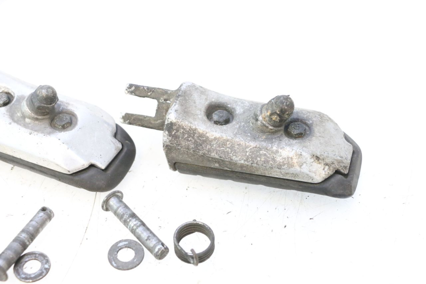 photo de PAR REPOSAPIES DELANTERA HONDA ST PAN EUROPEAN 1100 (1990 - 2002) - Primer plano técnico