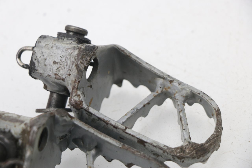 photo de PAR REPOSAPIES DELANTERA KTM SX 65 (2003 - 2008) - Otra perspectiva