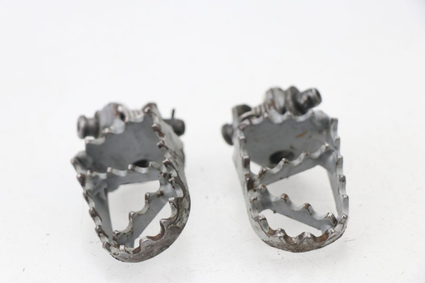 photo de PAR REPOSAPIES DELANTERA KTM SX 65 (2003 - 2008) - Vista general del producto