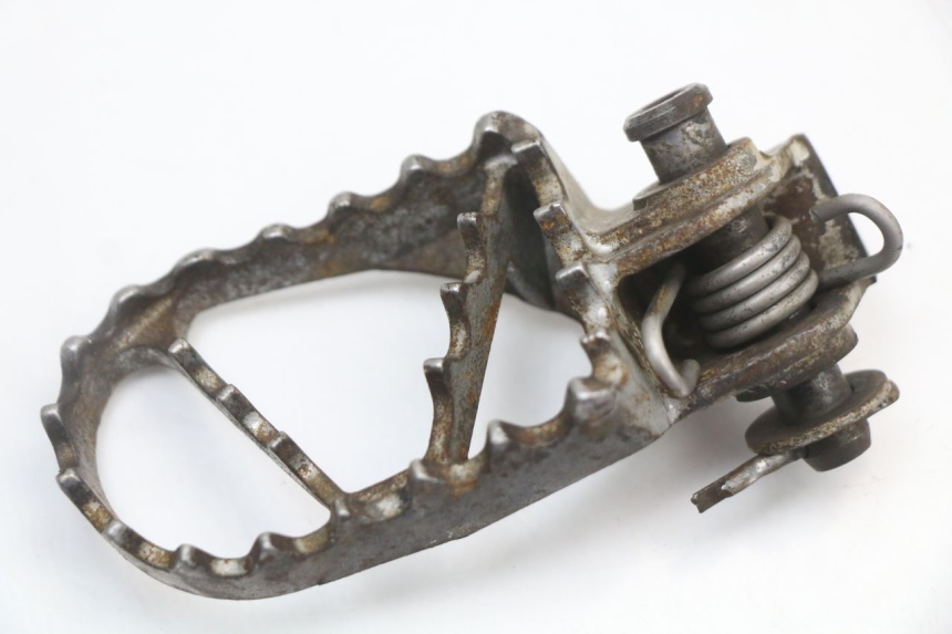 photo de PAR REPOSAPIES DELANTERA KTM SX 85 (2013 - 2017) - Primer plano técnico