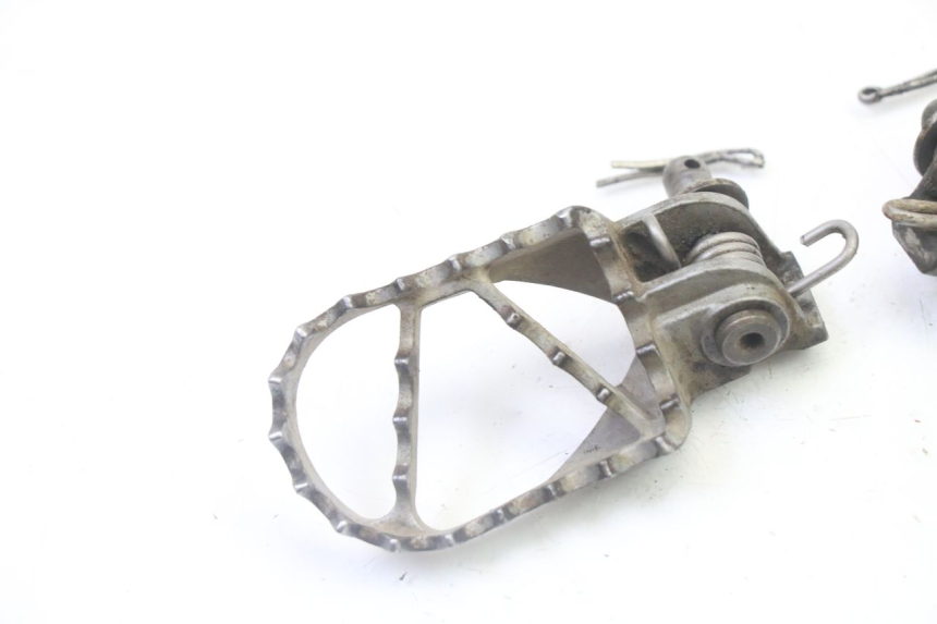 photo de PAR REPOSAPIES DELANTERA KTM SX 85 (2013 - 2017) - Detalle de la pieza