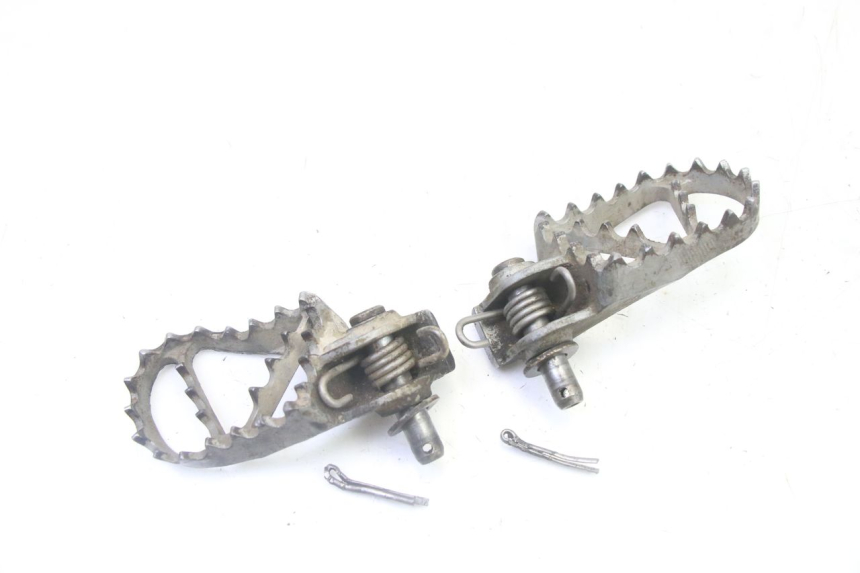 photo de PAR REPOSAPIES DELANTERA KTM SX 85 (2013 - 2017) - Otra perspectiva