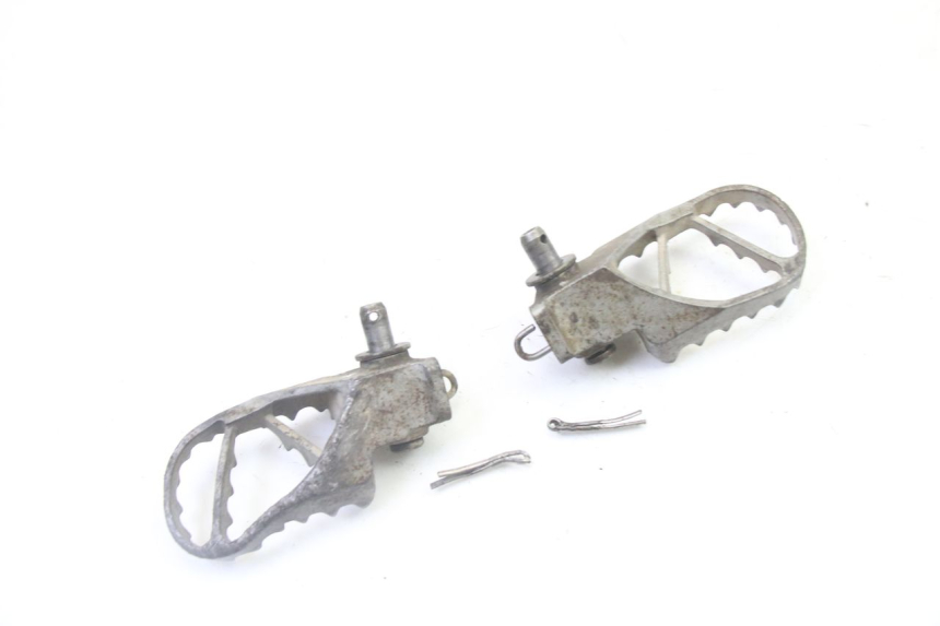 photo de PAR REPOSAPIES DELANTERA KTM SX 85 (2013 - 2017) - Primer plano técnico