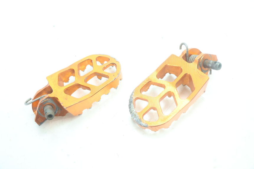 photo de PAR REPOSAPIES DELANTERA KTM SX 85 (2018 - 2024) - Vista general del producto