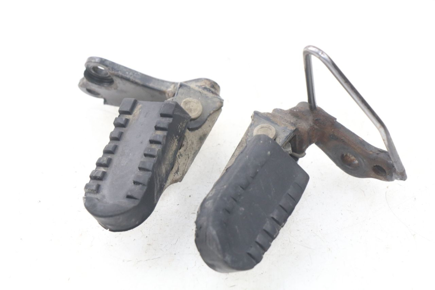 photo de PAR REPOSAPIES DELANTERA YAMAHA TW 125 (1998 - 2002) - Vista principal