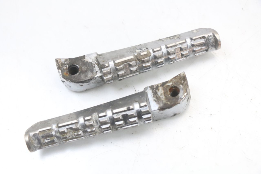 photo de PAR REPOSAPIES DELANTERA KEEWAY TX 50 (2008 - 2015) - Vista principal