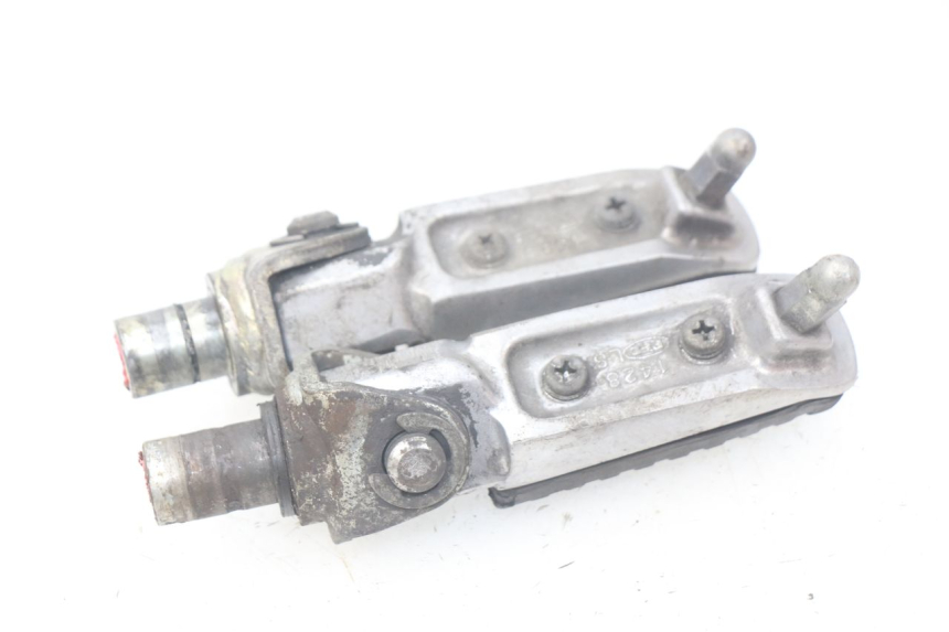 photo de PAR DE REPOSAPIÉS DELANTEROS KAWASAKI Z S 750 (2003 - 2006) - Zoom estado de uso