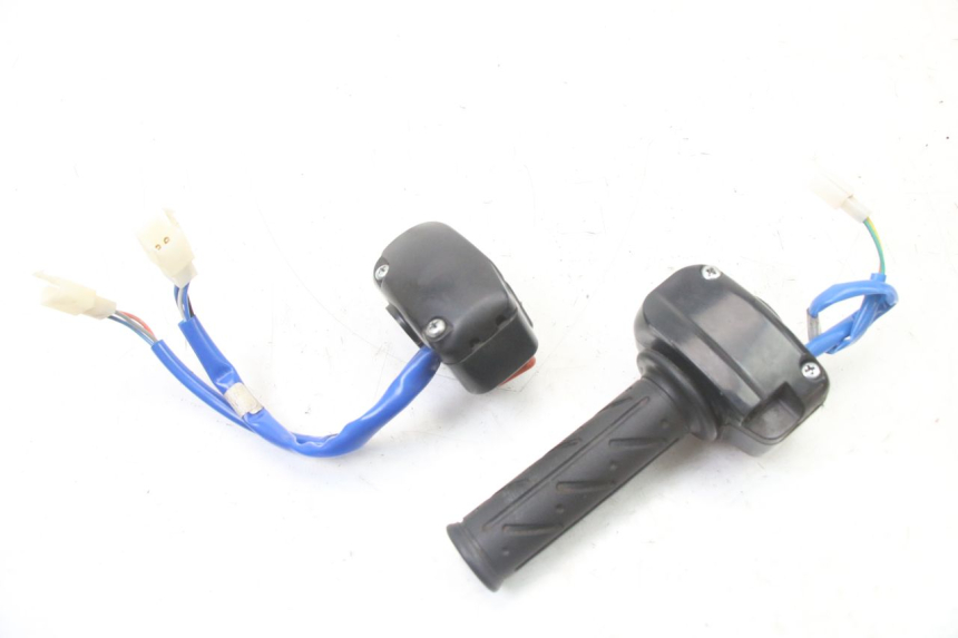 photo de CONMUTADORES KYMCO AGILITY 4T 50 (2018 - 2022) - Zoom estado de uso