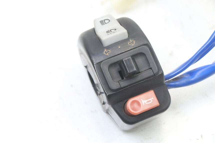 photo de CONMUTADORES KYMCO AGILITY 4T 50 (2018 - 2022) - Primer plano técnico