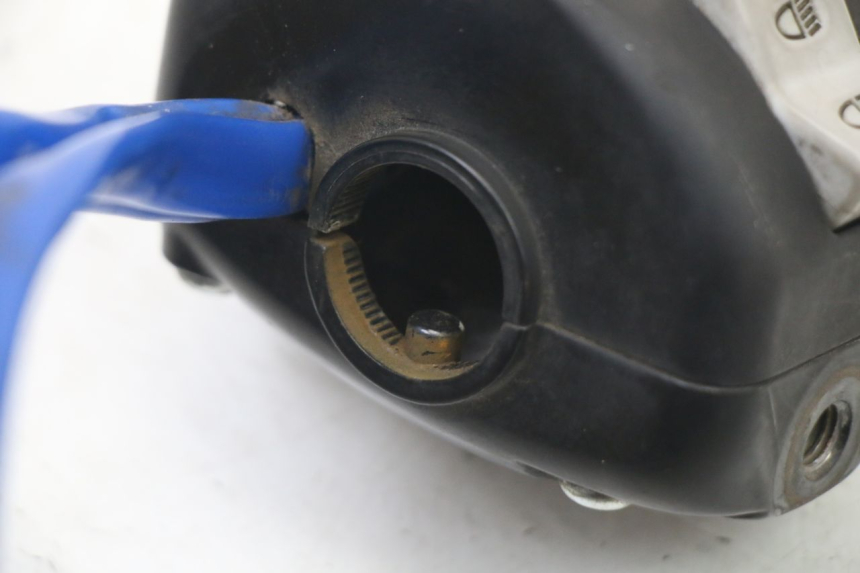 photo de CONMUTADORES KYMCO AGILITY 4T 50 (2018 - 2022) - Estado de la superficie y material