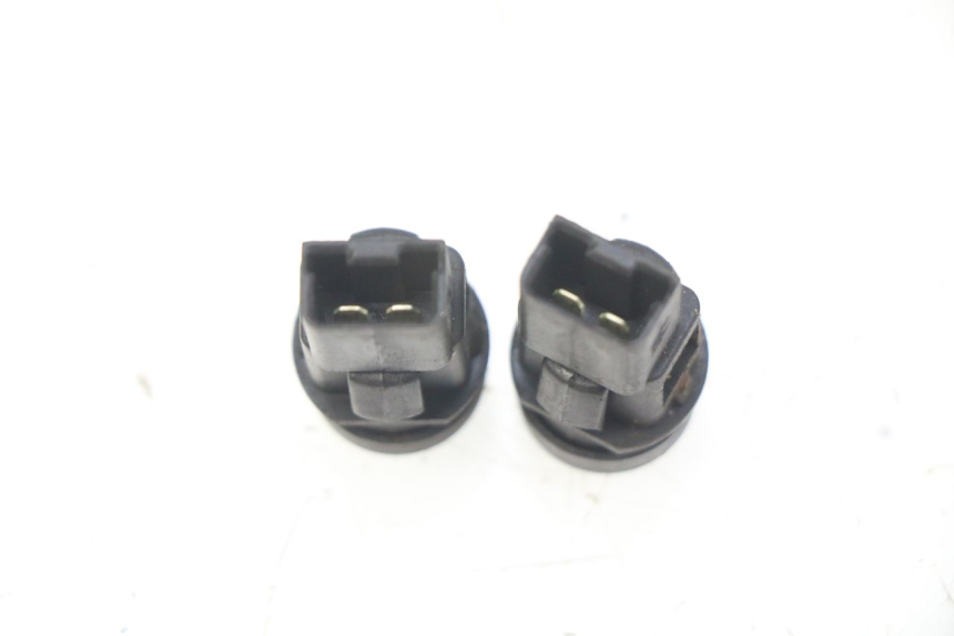 photo de PAR DE MANILLARES PIAGGIO LIBERTY IGET 4T 50 (2015 - 2020) - Zoom estado de uso