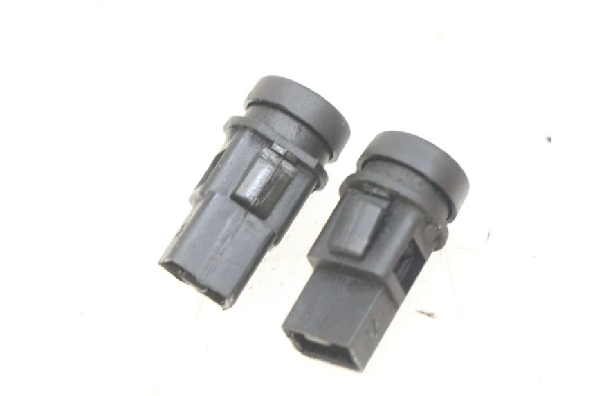 photo de PAR DE MANILLARES PIAGGIO LIBERTY IGET S 125 (2016 - 2020) - Detalle de la pieza