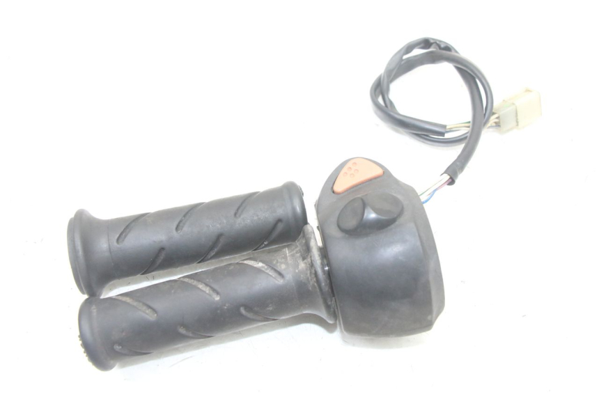 photo de CONMUTADORES PEUGEOT SATELIS COMPRESSOR K15 125 (2006 - 2009) - Recambio usado revisado