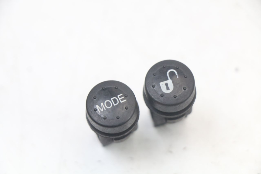 photo de CONMUTADORES PIAGGIO LIBERTY IGET 4T 50 (2021 - 2025) - Vista principal