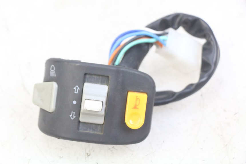 photo de PAR DE MANILLARES JM MOTORS SANTANA 50 (2014 - 2023) - Primer plano técnico