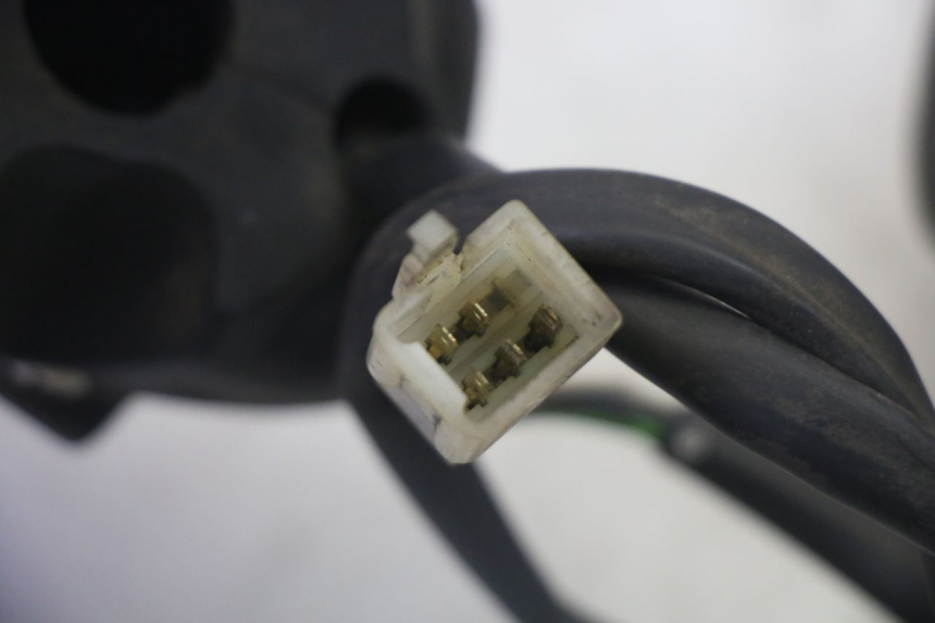 photo de PAR DE MANILLARES PEUGEOT SATELIS 125 (2006 - 2009) - Otra vista del artículo