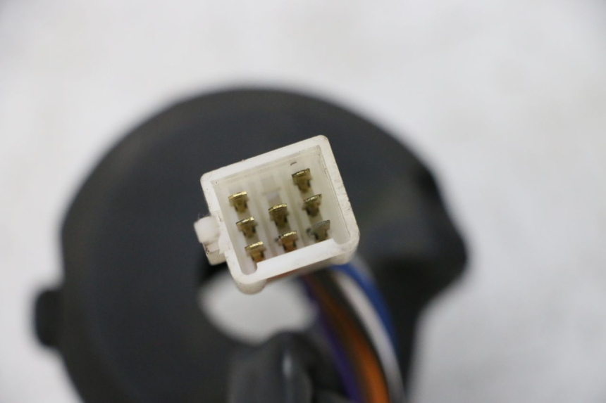 photo de CONMUTADORES PEUGEOT SATELIS 125 (2013 - 2018) - Zoom estado de uso