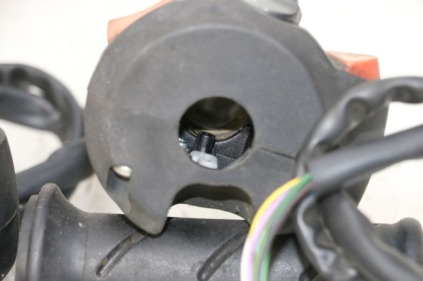 photo de CONMUTADORES PEUGEOT SATELIS 125 (2013 - 2018) - Vista general del producto