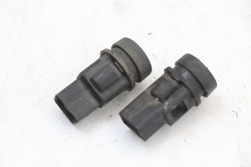 photo de PAR DE MANILLARES PIAGGIO X10 125 (2012 - 2017) - Detalle de la pieza