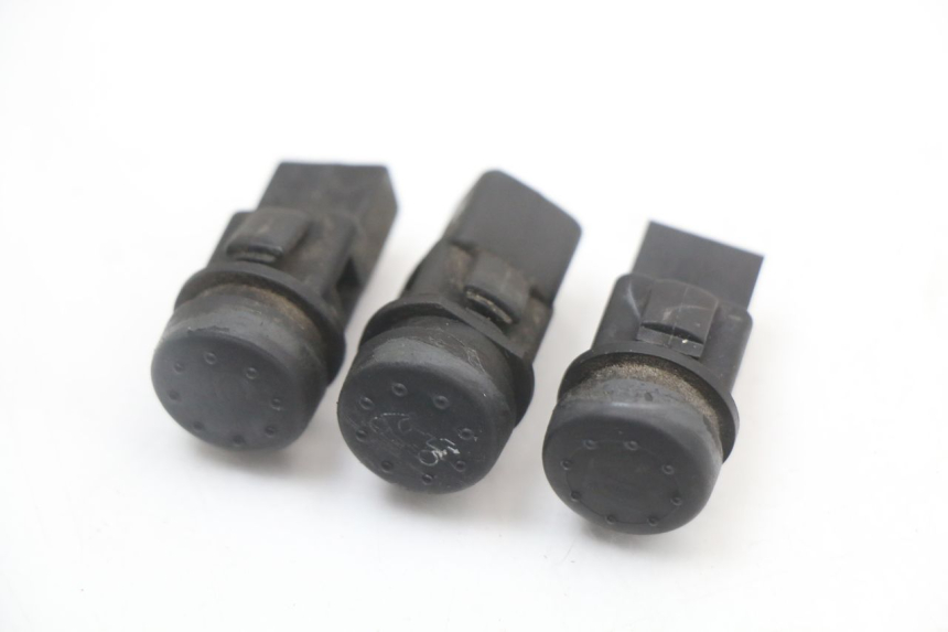 photo de PAR DE MANILLARES PIAGGIO X8 125 (2004 - 2007) - Detalle de la pieza