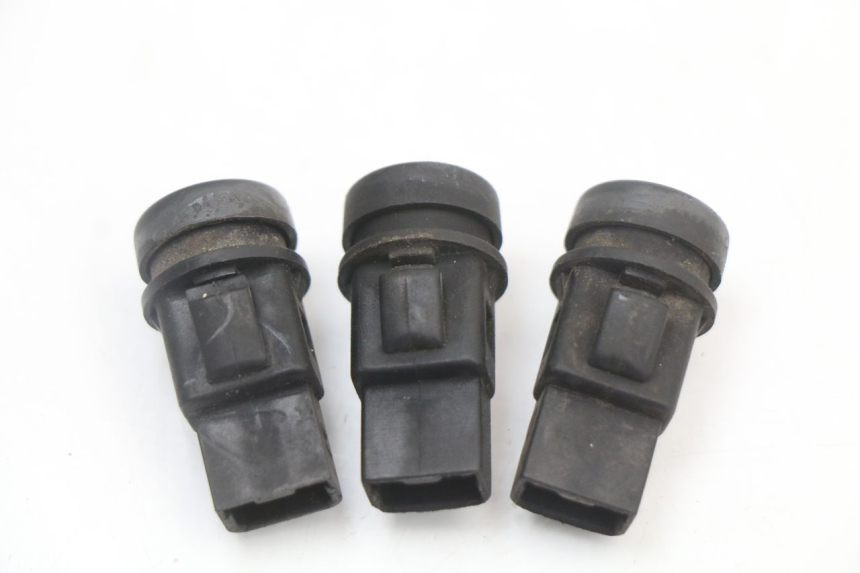 photo de PAR DE MANILLARES PIAGGIO X8 125 (2004 - 2007) - Otra perspectiva